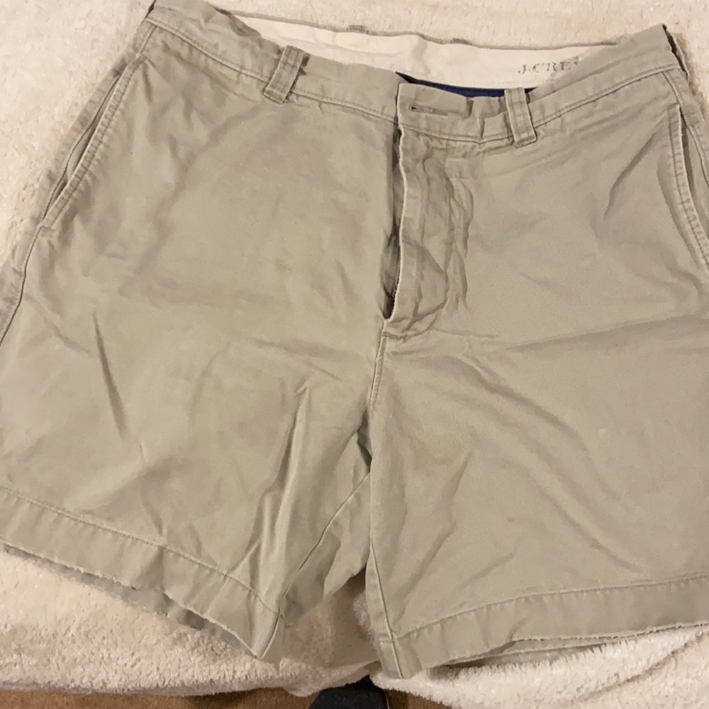 JCrew 7” Khaki Shorts